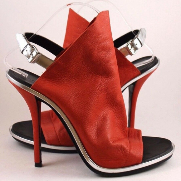 BALENCIAGA GLOVE RED LEATHER SANDALS - Picture 1 of 7
